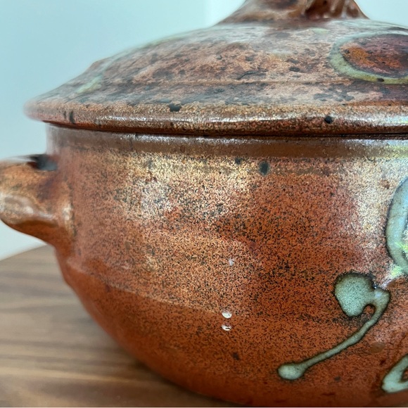 SELFRIDGE Signed Art Pottery Glazed Ceramic Bowl & Lid Side Handles Made Canada - Picture 13 of 17